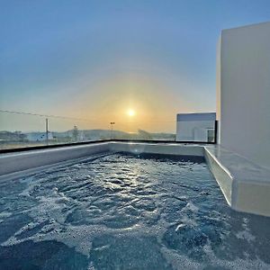 King Room Spa Bath